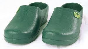 Gardening Shoes3